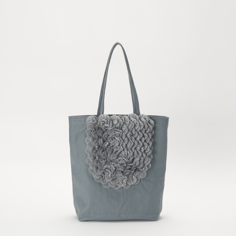 SHEEP LEATHER × FRILL TOTE
