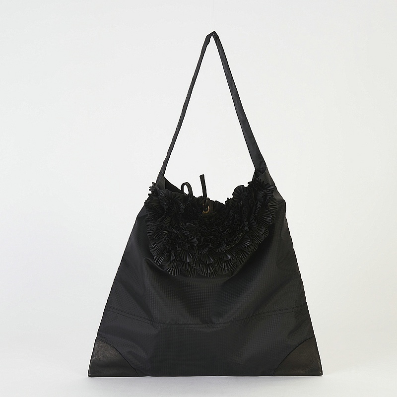 ONE SHOULDER FRILL SHOPPING BAG ｜ PRODUCTS ｜ carnet カルネ