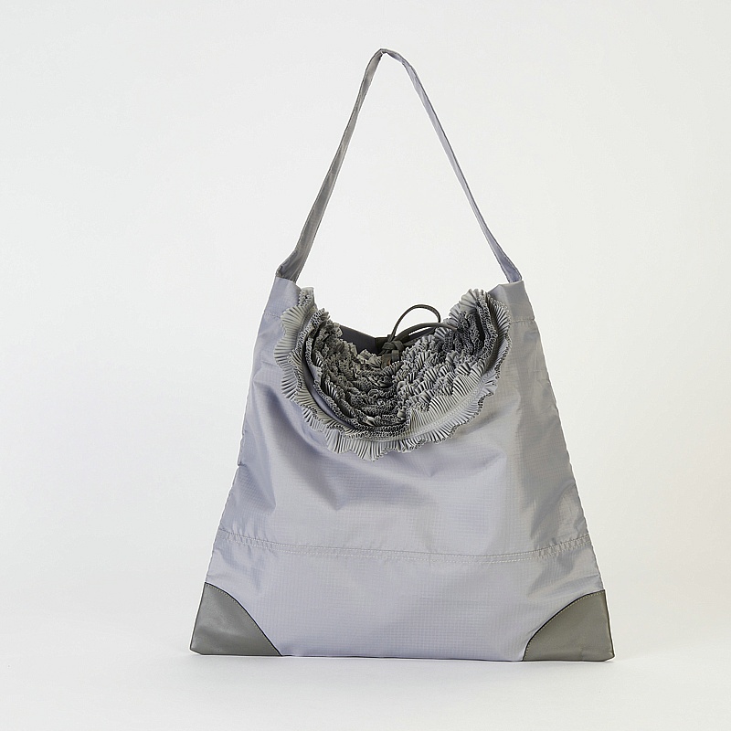 ONE SHOULDER FRILL SHOPPING BAG ｜ PRODUCTS ｜ carnet カルネ