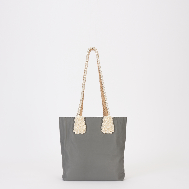 SHEEP LEATHER TOTE<br>ROPE × PEARL / SMALL