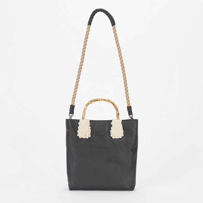 SHEEP LEATHER TOTE<br>BAMBOO × PEARL / SMALL